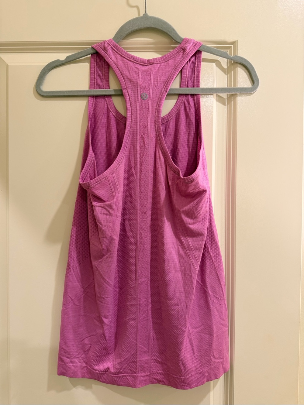 Lululemon Pink Racerback Performance Tank Size 8 - Picture 2 of 4